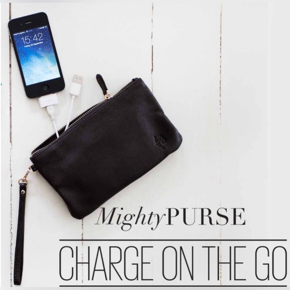 Handbag Butler Mighty Purse Patent Leather Wrist Wallet🖤